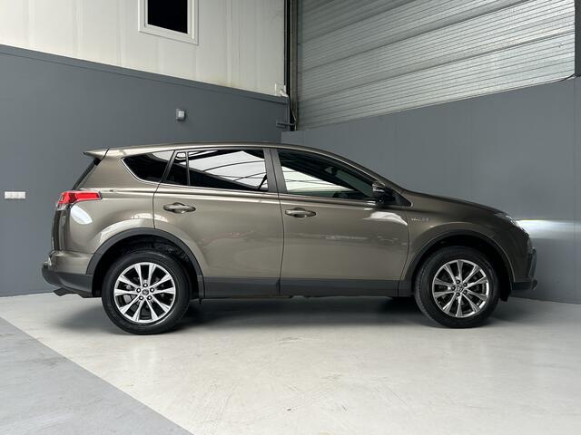Toyota RAV4 2.5 Hybrid AWD Executive Trekhaak|Leder|Navi|Cruise|Xenon|Schuifdak