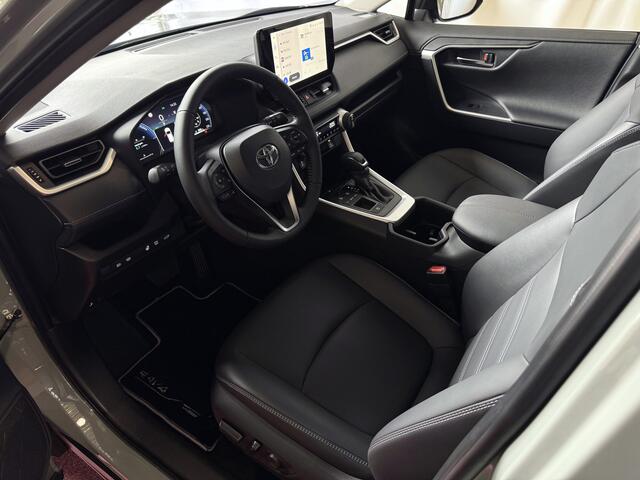 Toyota RAV4 2.5 Hybrid LED LEER CAMERA ELEK.KLEP NAVI CAMERA 18''LMV ADAP.CRUISE ELEK.STOEL STUUR STOELVERW ?2025?