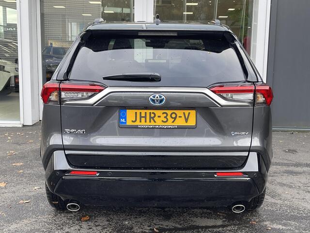 Toyota RAV4 2.5 Plug-in Hybrid AWD Bi-Tone Plus Schuif-/kanteldak | Lederen bekleding | JBL Premium geluid | Dodehoekdetectie