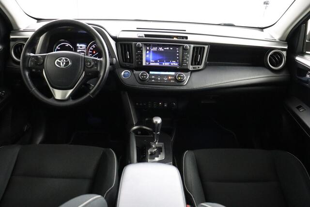 Toyota RAV4 2.5 Hybrid AWD Style | 1650 Trekvermogen | elektrisch bedienbare achterklep | parkeersensor |