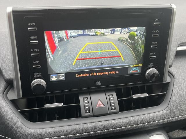 Toyota RAV4 2.5 Hybrid AWD Black Edition | Trekhaak | Carplay | Stoel- + stuurverwarming | JBL audio |