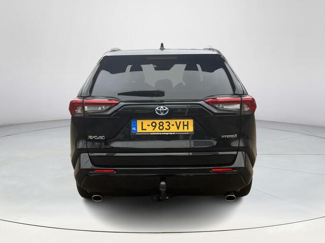 Toyota RAV4 2.5 Hybrid AWD Black Edition | Trekhaak | Carplay | Stoel- + stuurverwarming | JBL audio |