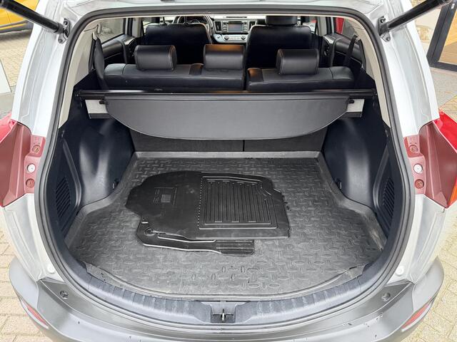 Toyota RAV4 2.0 VVT-i Executive Business 4WD