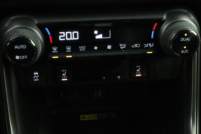 Toyota RAV4 2.5 Hybrid AWD GR SPORT | Appel Carplay/Android Auto | 360Camera | Trekhaak | Stoel/Stuurverwarming | Elektrische Voorstoelen | Elektrische achterklep |