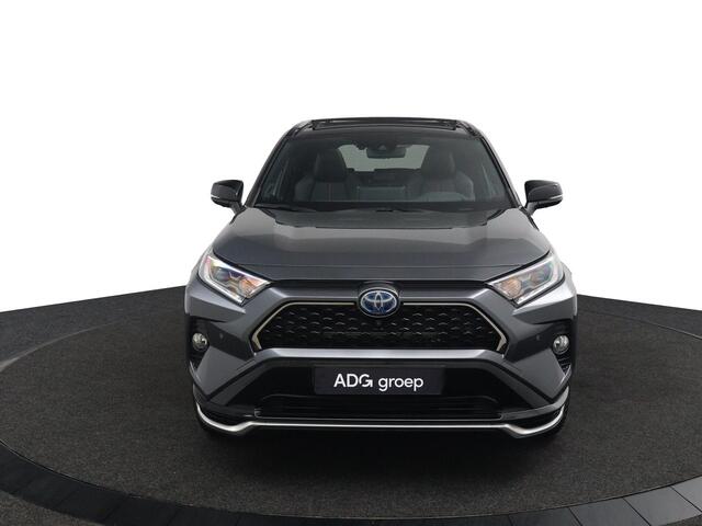 Toyota RAV4 2.5 Plug-in Hybrid AWD Bi-Tone Plus | Schuif-Kanteldak | Lederen Bekleding | JBL Audio | 360 Camera | Parkeersensoren Rondom | Plug in | 306 PK |