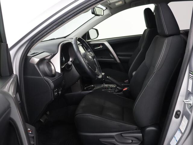 Toyota RAV4 2.5 Hybrid AWD Dynamic | Stoel & stuurverwarming | Adaptive cruise | Trekhaak | Camera | Navigatie | Climate control | Bluetooth