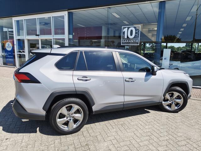Toyota RAV4 2.0 VVT-iE Dynamic | 1500kg. Trekgew. | Trekhaak | Navi | Sensor
