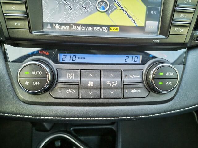 Toyota RAV4 2.5 Hybrid AWD Executive Business | Trekhaak | Navi | Stoelverw