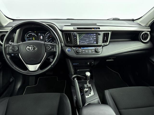 Toyota RAV4 2.5 Hybrid First Edition | Cruise control | Trekhaak | Full map navigatie | Climate control |