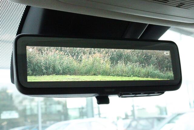 Toyota RAV4 2.5 Hybrid AWD Executive, JBL, Cruise control, Alarm klasse 3,Parkeercamera, Parkeersensoren, 360 camera, BSM, Trekhaak.