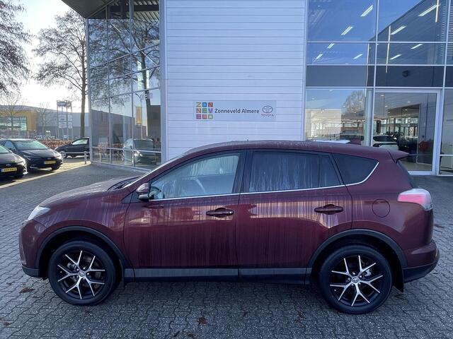 Toyota RAV4 2.5 Hybrid AWD Style