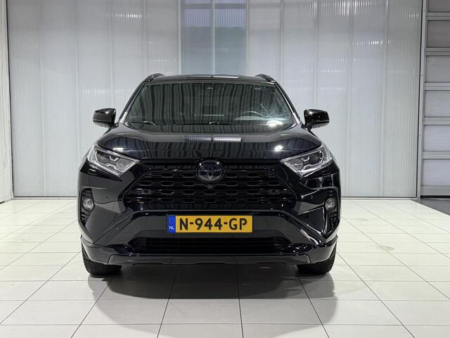 Toyota RAV4 2.5 Hybrid AWD Black Edition | Trekhaak met afneembare kogel | All season banden | Side Skirts |
