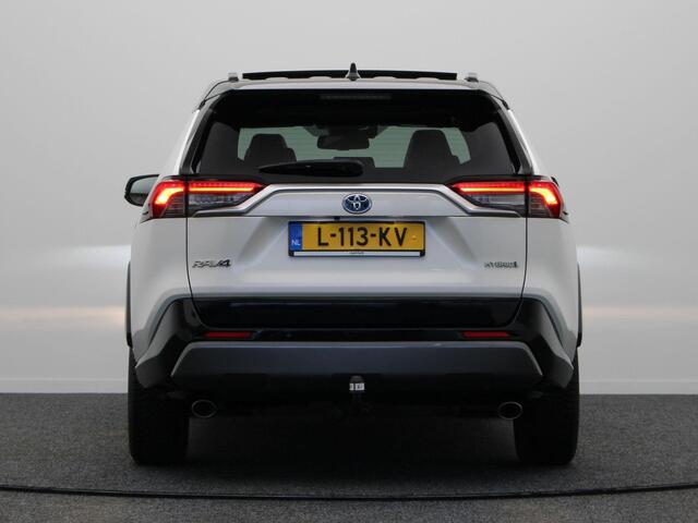 Toyota RAV4 2.5 Hybrid Bi-Tone | Panoramadak | Stuur, Stoel, en Voorruitverwarming | Trekhaak |
