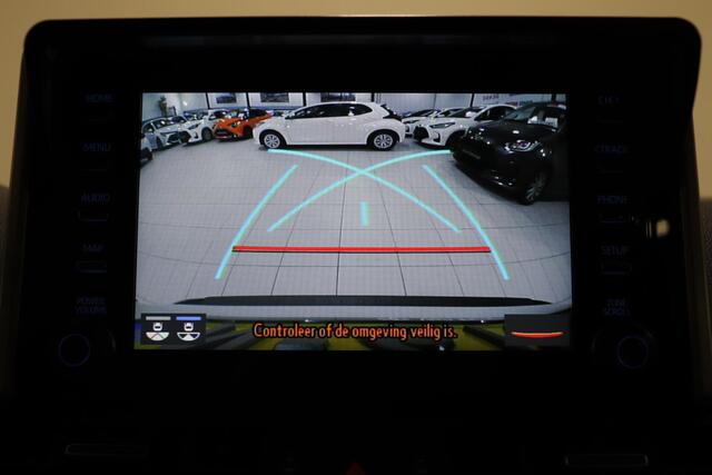 Toyota RAV4 2.5 Hybrid AWD Bi-Tone, Stuur & Stoel en Voorruitverwarming, Camera, Apple Carplay / Android auto!