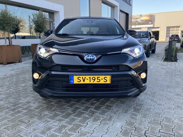 Toyota RAV4 2.5 Hybrid Black Edition | Trekhaak | Leder | Dealer onderhouden