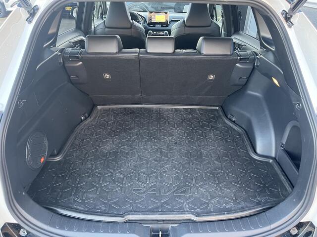 Toyota RAV4 2.5 Hybrid AWD Bi-Tone edition Trekhaak, Schuif/kanteldak, Dodehoekdetectie, Stoelverwarming, JBL, Navigatie