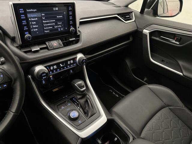 Toyota RAV4 2.5 Hybrid AWD ADVENTURE | 1650 kg trekgewicht | Trekhaak | Carplay | Stoelverwarming | IQ-lader telefoon | Elektrische achterklep