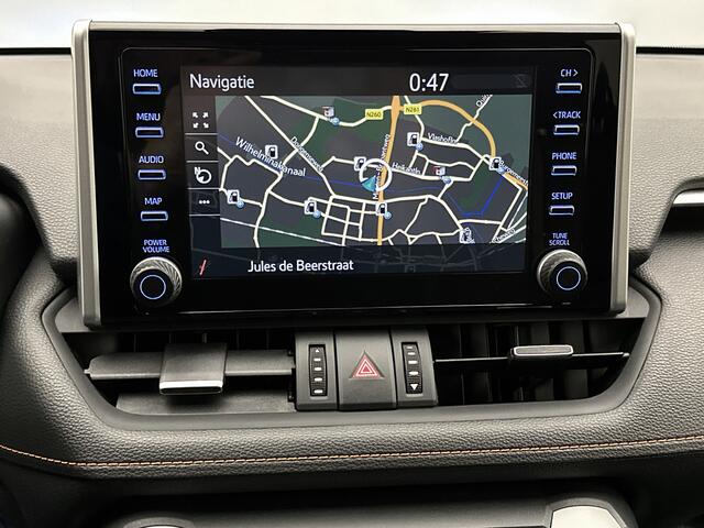 Toyota RAV4 2.5 Hybrid AWD ADVENTURE | 1650 kg trekgewicht | Trekhaak | Carplay | Stoelverwarming | IQ-lader telefoon | Elektrische achterklep