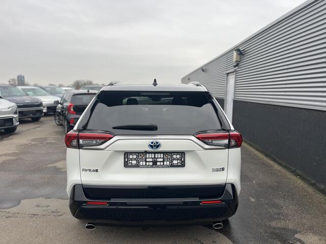 Toyota RAV4 2.5 Plug-in Hybrid AWD Bi-Tone Plus Stoelkoeling, verwarming, stuurwiel verwarmd, HUD, 360" Camera, JBL, Dodehoekdetectie, LMV, LED,