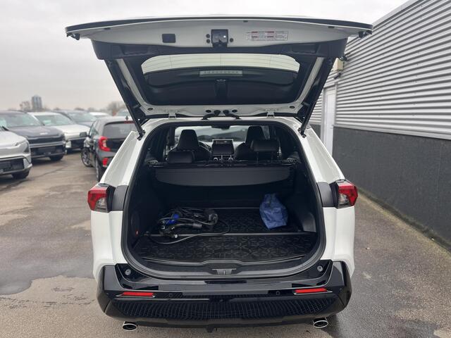 Toyota RAV4 2.5 Plug-in Hybrid AWD Bi-Tone Plus Stoelkoeling, verwarming, stuurwiel verwarmd, HUD, 360" Camera, JBL, Dodehoekdetectie, LMV, LED,