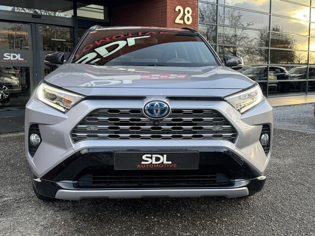 Toyota RAV4 2.5 Hybrid Bi-Tone // NAVI // TREKHAAK // ADAPTIVE CRUISE // CLIMA // ELEK. ACHTERKLEP // 360 CAMERA //