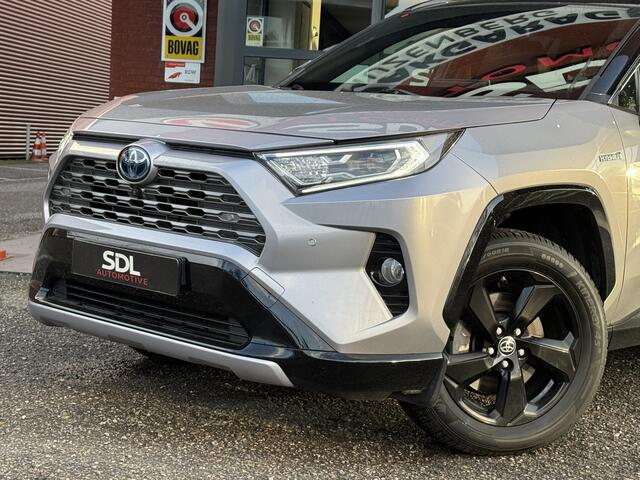 Toyota RAV4 2.5 Hybrid Bi-Tone // NAVI // TREKHAAK // ADAPTIVE CRUISE // CLIMA // ELEK. ACHTERKLEP // 360 CAMERA //