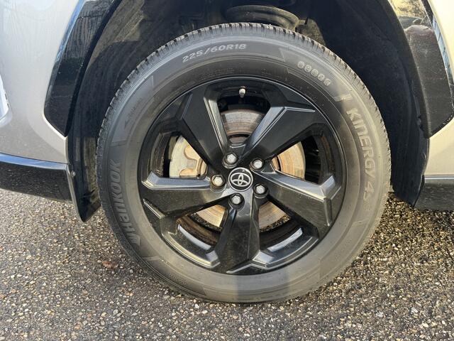 Toyota RAV4 2.5 Hybrid Bi-Tone // NAVI // TREKHAAK // ADAPTIVE CRUISE // CLIMA // ELEK. ACHTERKLEP // 360 CAMERA //