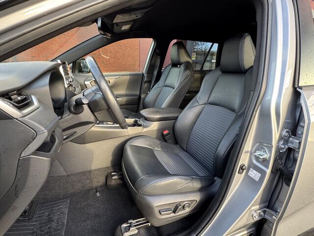 Toyota RAV4 2.5 Hybrid Bi-Tone // NAVI // TREKHAAK // ADAPTIVE CRUISE // CLIMA // ELEK. ACHTERKLEP // 360 CAMERA //