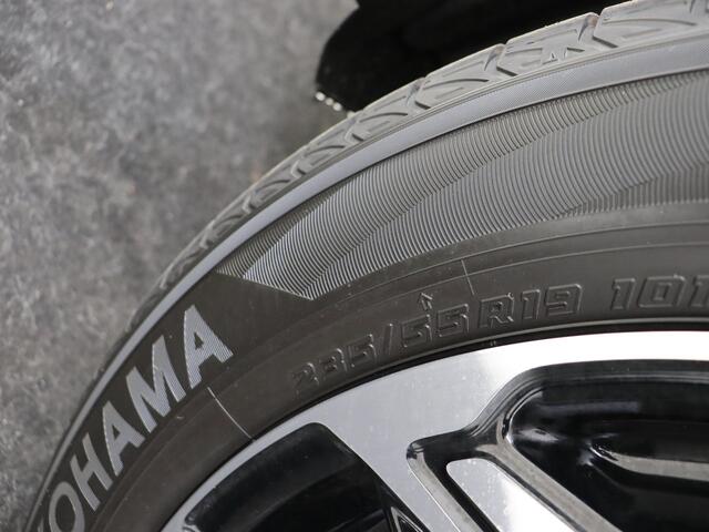 Toyota RAV4 2.5 Plug-in Hybrid AWD Bi-Tone Plus | DEMO & DIRECT LEVERBAAR | Trekhaak | Panoramadak | Treeplanken | JBL | Memory | DEMO Edwin