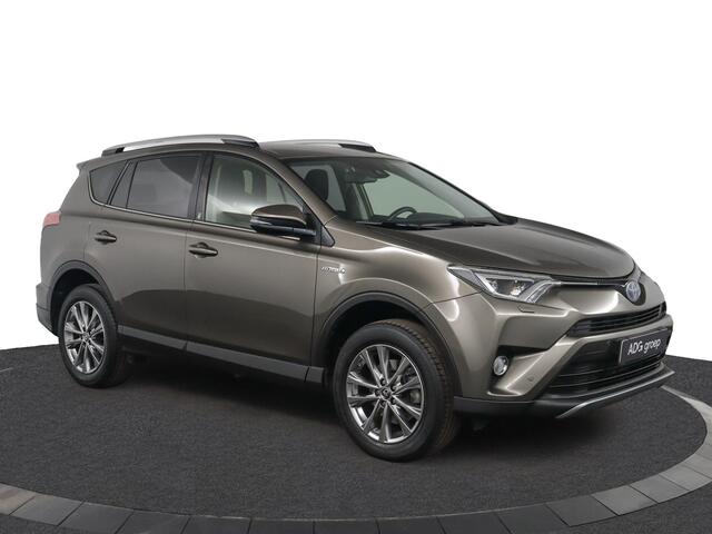 Toyota RAV4 2.5 Hybrid AWD Style | Trekhaak | Unieke Kilometerstand | Parkeersensoren | Elektrische Achterklep | Stoel/Stuurverwarming | 1650KG Trekvermogen |
