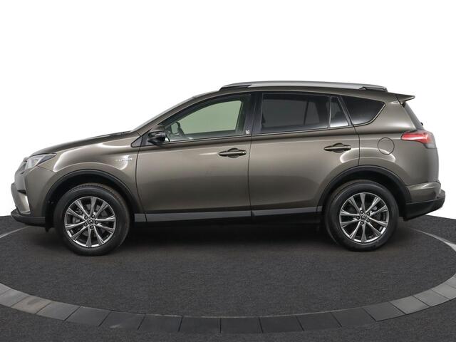 Toyota RAV4 2.5 Hybrid AWD Style | Trekhaak | Unieke Kilometerstand | Parkeersensoren | Elektrische Achterklep | Stoel/Stuurverwarming | 1650KG Trekvermogen |