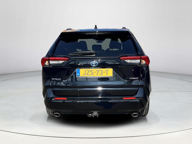 Toyota RAV4 2.5 Hybrid AWD Black Edition | Trekhaak | JBL audio | Carplay | Stoel- + stuurverwarming | Camera's rondom |
