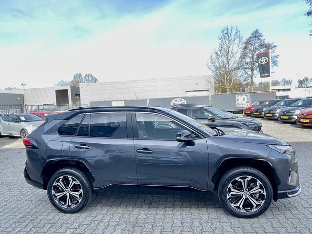 Toyota RAV4 2.5 Plug-in Hybrid AWD 306pk Bi-Tone Plus Nieuw!
