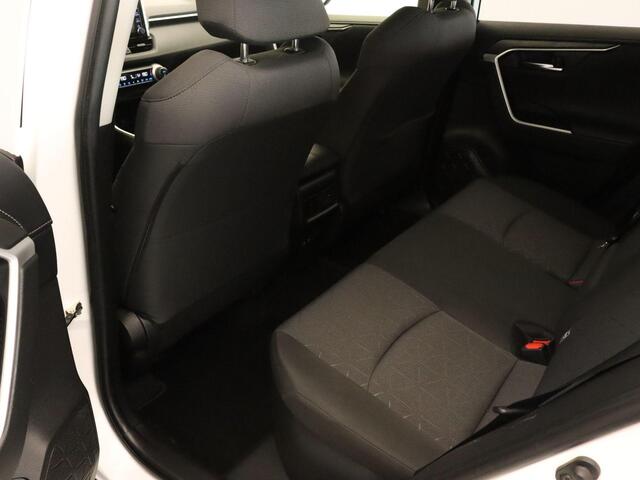 Toyota RAV4 2.5 Hybrid Dynamic - ORIGINEEL NEDERLANDSE AUTO - TREKHAAK (TREKGEWICHT 800 KG GEREMD) - CAMERA - APPLE CARPLAY/ANDROID AUTO - ADAPTIEVE CRUISE CONTROL - ELEKTRISCHE SPIEGELS - CLIMATE CONTROL - KEYLESS ENTRY/KEYLESS START - NAVIGATIE FULL MAP