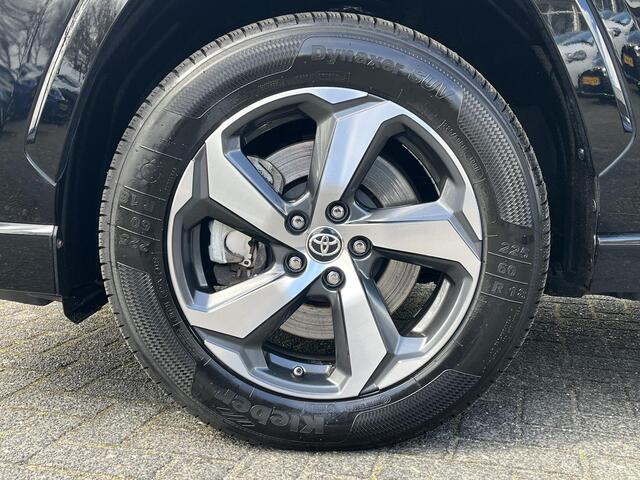 Toyota RAV4 2.5 Plug-in Hybrid AWD Style | Navigatie | Carplay | Verwarmbare achterbank | Parkeersensoren |
