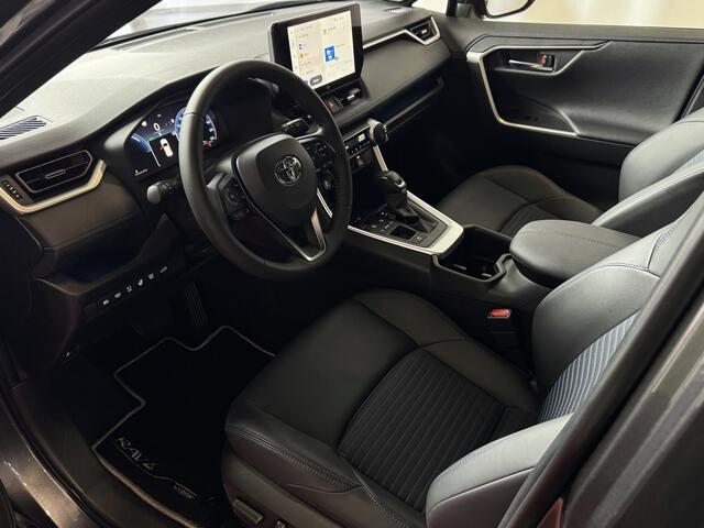 Toyota RAV4 2.5 Hybrid LED LEER CAMERA JBL ELEK.KLEP NAVI CAMERA 18''LMV ADAP.CRUISE ELEK.STOEL STUUR STOELVERW ?2025? ? Top Auto's Wijchen , Al 30 Jaar verkoop van Toyota , Type's Launch / Executive / Dynamic / First Edition / Business / Zowel Phev / Hev / Benzine /
