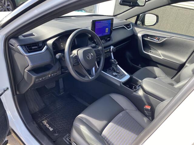 Toyota RAV4 2.5 Hybrid AWD Bi-tone edition Parelmoer, navigatie Apple CarPlay/Android Auto, stoelverwarming, draadloze telefoonlader, elektr. achterklep, automaat!