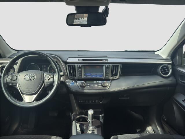 Toyota RAV4 2.5 Hybrid AWD Energy | PDC | Trekhaak | Camera