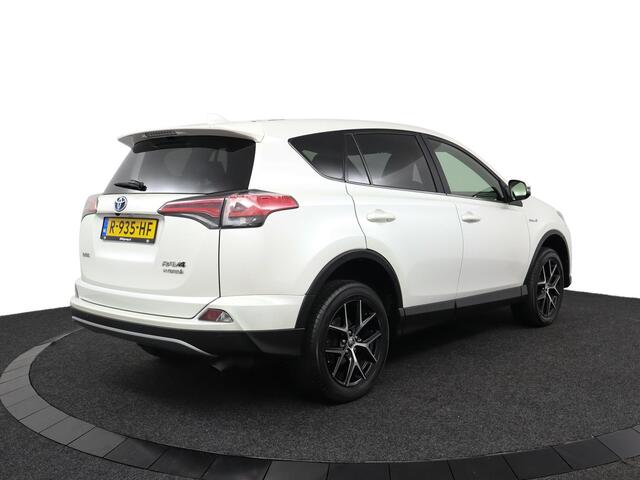 Toyota RAV4 2.5 Hybrid Executive | elektrisch bedienbare achterklep | Navigatie | leder bekleding |