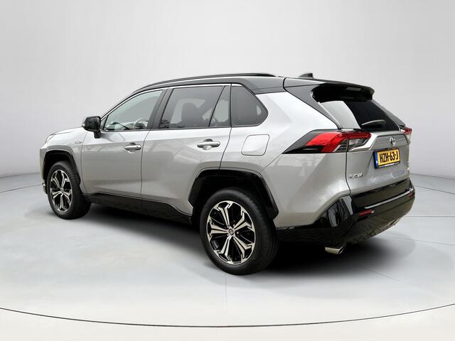 Toyota RAV4 2.5 Plug-in Hybrid AWD Bi-Tone Plus | Gekoelde stoelen | Apple CarPlay | Blindspot | Rijklaarprijs incl. garantie |