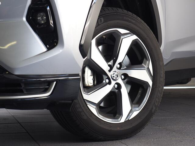 Toyota RAV4 2.5 Plug-in Hybrid AWD Style | Botsherkenning | Adaptive Cruise Control | Achteruitrijcamera | Apple CarPlay/ Android Auto | Stoelverwarming | Carkit | Inc. 220v Laadkabel