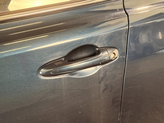 Toyota RAV4 2.5 Hybrid AWD Style