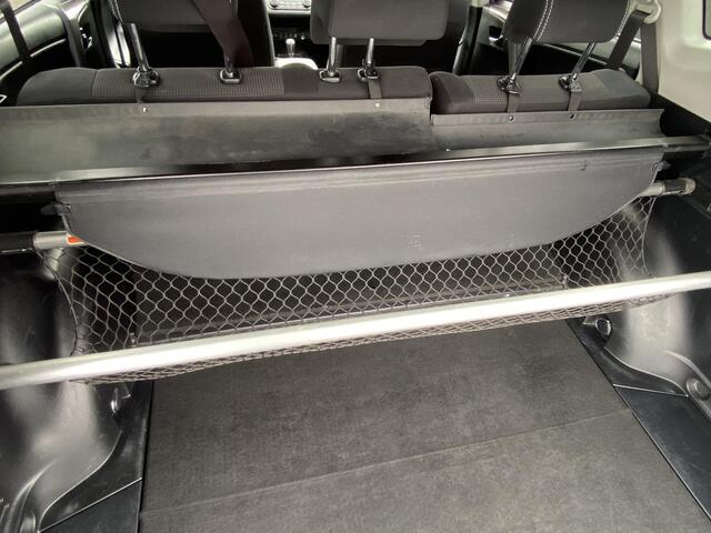 Toyota RAV4 2.5 Hybrid AWD Dynamic Trekhaak, Team D, navigatie, stuur- & stoelverwarming, automaat, keyless, cruise control adaptief, parkeersensoren v&a