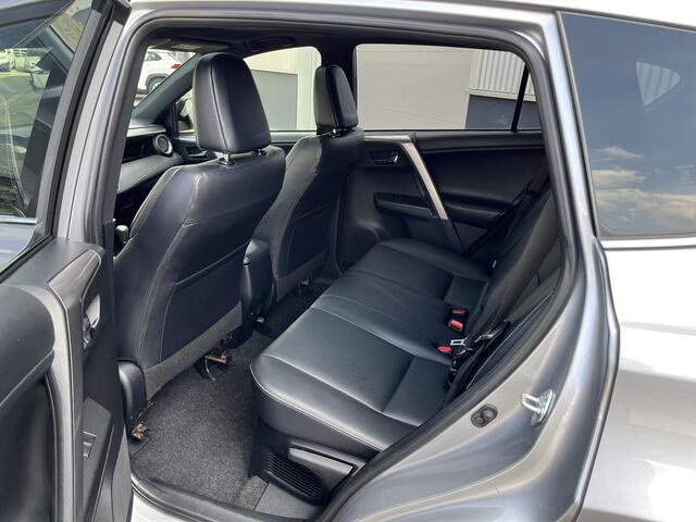 Toyota RAV4 2.5 Hybrid AWD Executive | schuifkanteldak | alles in kleur | 1650 KG Trekgewicht | Meest luxe uitvoering |