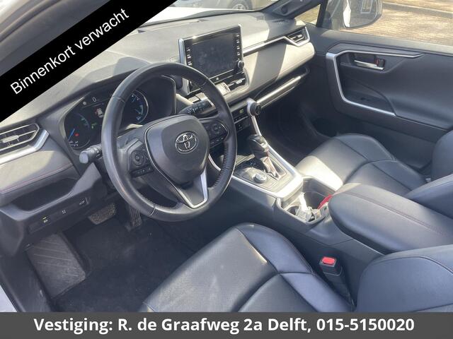 Toyota RAV4 2.5 Plug-in Hybrid AWD Bi-Tone Plus | 1500 KG trekgewicht | JBL Audio | Stoelverwarming & ventilatie | Memory Seats | Schuif-/Kanteldak | Navigatie