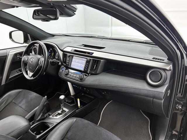 Toyota RAV4 2.5 Hybrid AWD Style | 1.650 KG Trekgewicht | Trekhaak | Stoelverwarming | Elektrische Stoel | Onderweg-naar-dealer