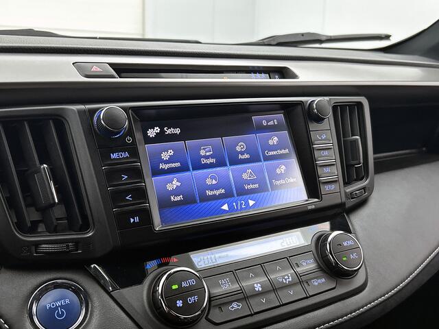 Toyota RAV4 2.5 Hybrid AWD Style | 1.650 KG Trekgewicht | Trekhaak | Stoelverwarming | Elektrische Stoel | Onderweg-naar-dealer