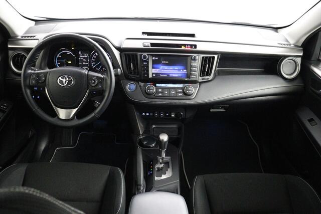 Toyota RAV4 2.5 Hybrid AWD Style | elektrisch bedienbare achterklep | Stoel verwarming | parkeersensor voor en achter |