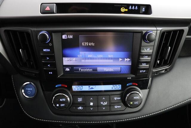 Toyota RAV4 2.5 Hybrid AWD Style | elektrisch bedienbare achterklep | Stoel verwarming | parkeersensor voor en achter |