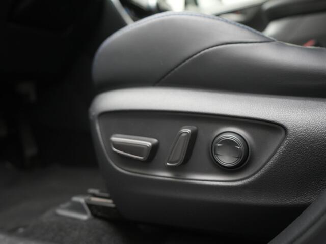 Toyota RAV4 2.5 Hybrid Bi-Tone | Bearlock | Dashcam | Panoramadak | JBL |